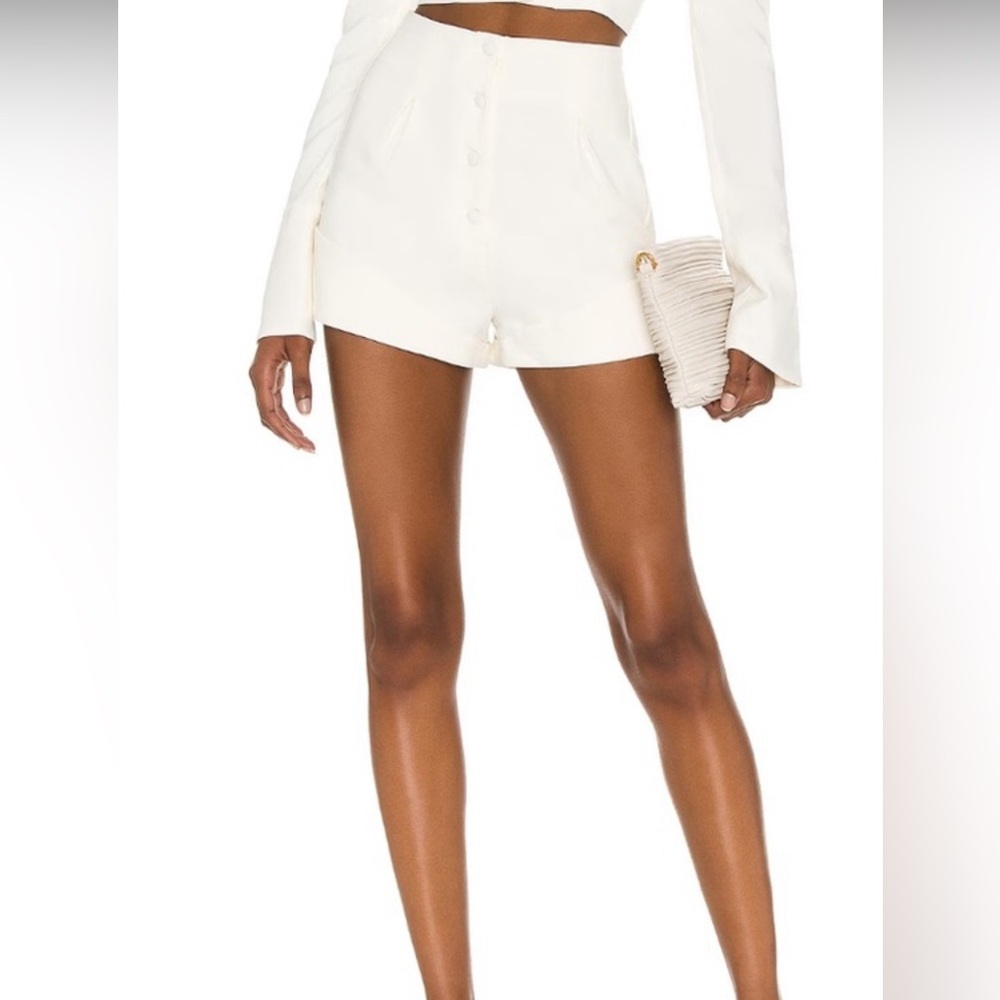 NWT Camila Coelho ivory shorts